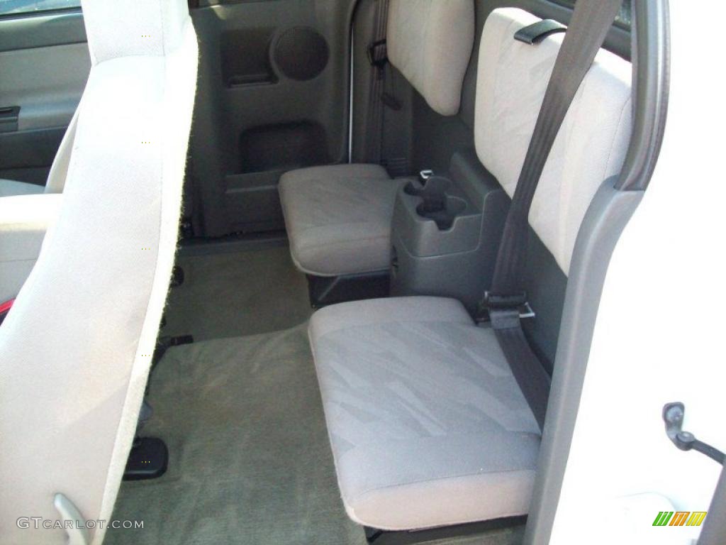Very Dark Pewter Interior 2004 Chevrolet Colorado LS Extended Cab 4x4 Photo #37981312