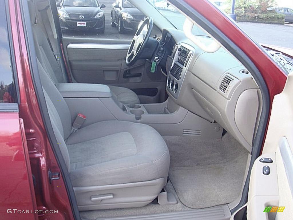 2004 Mountaineer AWD - Vivid Red Metallic / Medium Dark Parchment photo #10