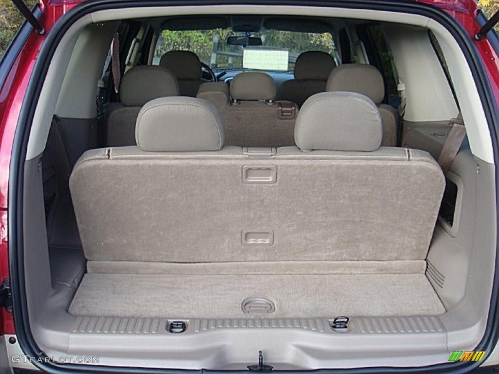 2004 Mercury Mountaineer AWD Trunk Photo #37984380