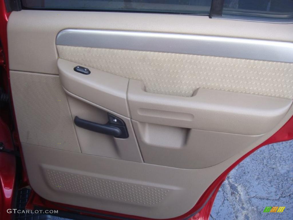 2004 Mountaineer AWD - Vivid Red Metallic / Medium Dark Parchment photo #18