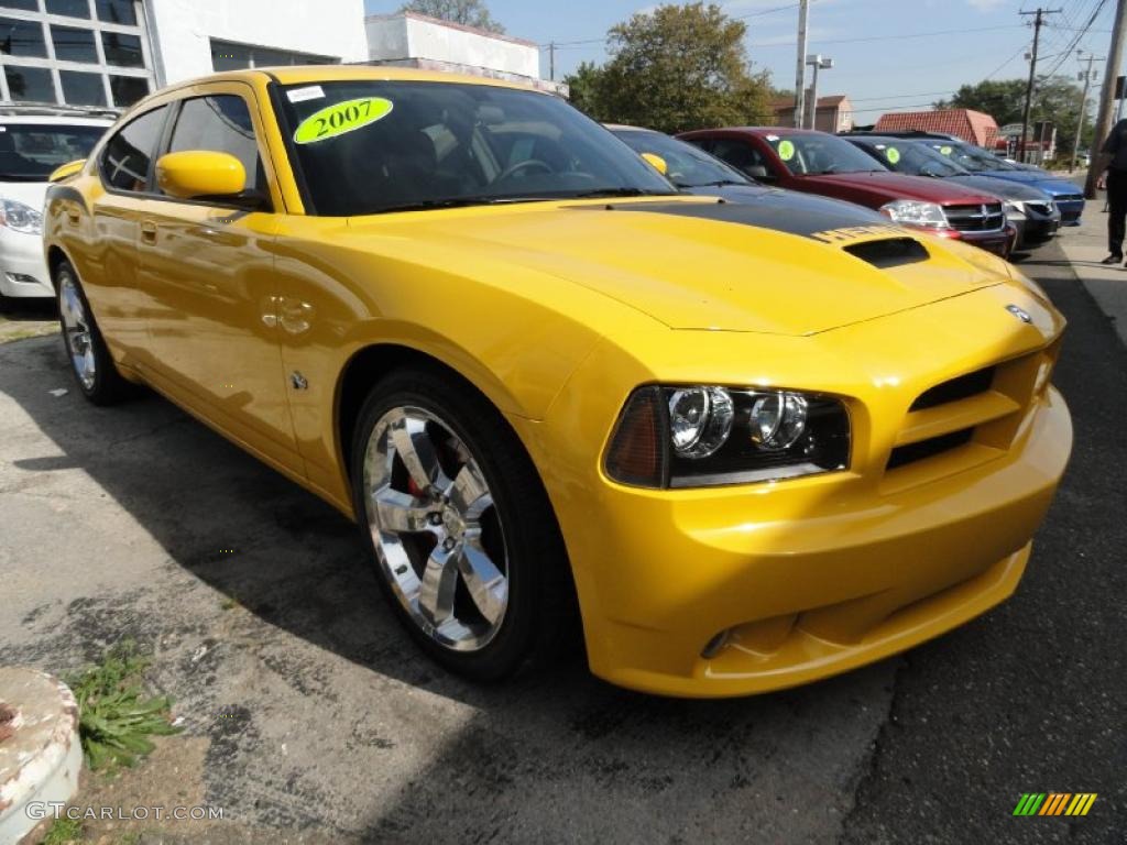 2007 Charger SRT-8 Super Bee - Detonator Yellow Clearcoat / Dark Slate Gray photo #6