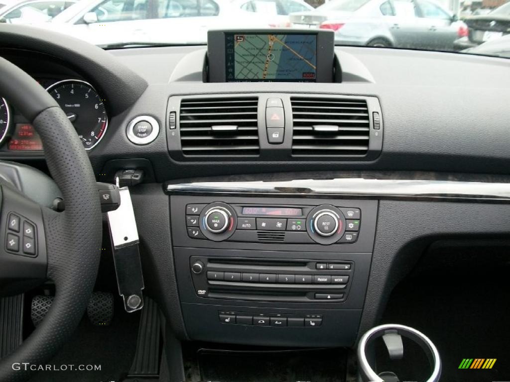 2008 BMW 1 Series 135i Convertible Controls Photo #37987845