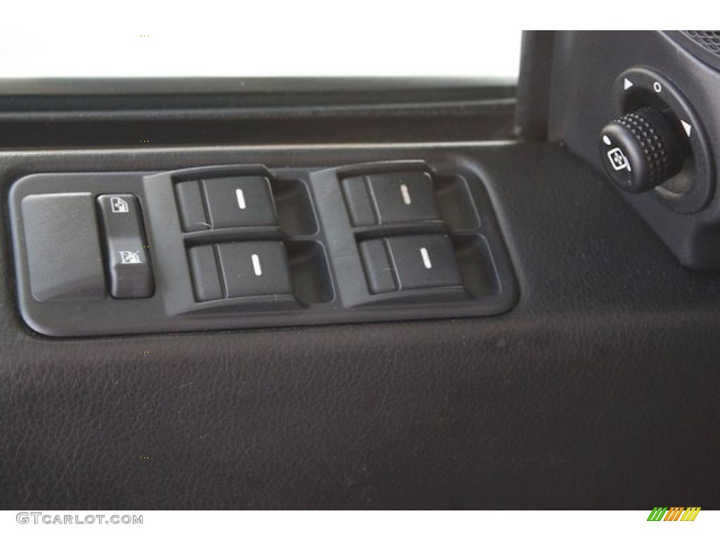 2005 Land Rover LR3 V8 SE Controls Photo #37988417