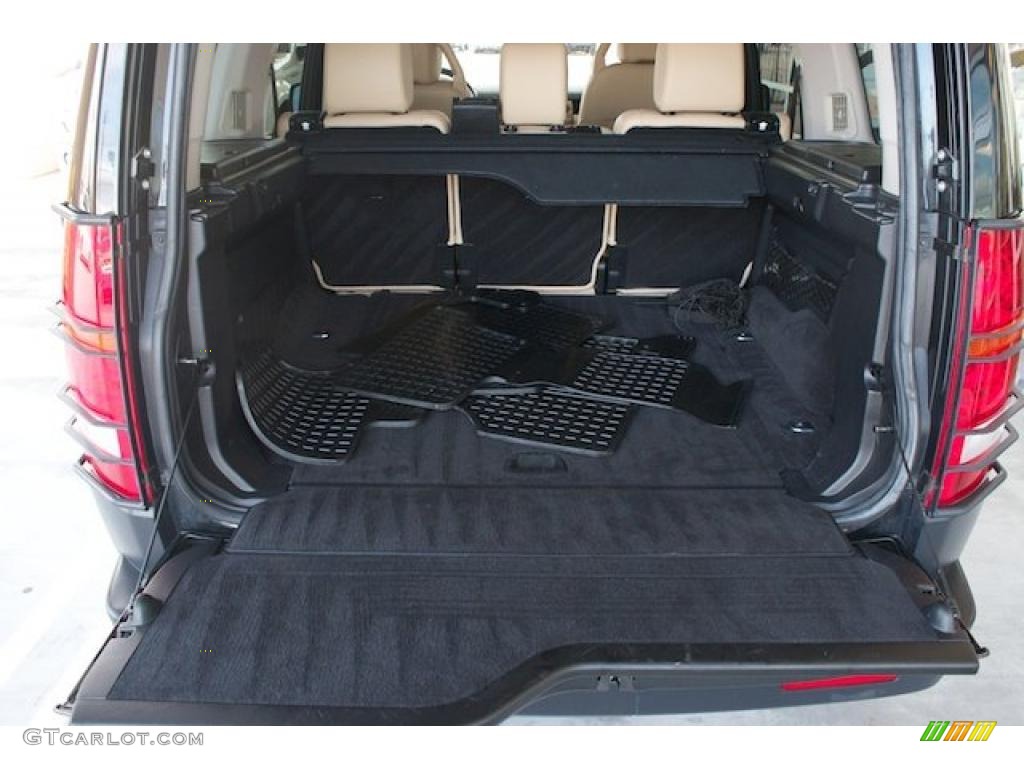 2005 Land Rover LR3 V8 SE Trunk Photo #37988537
