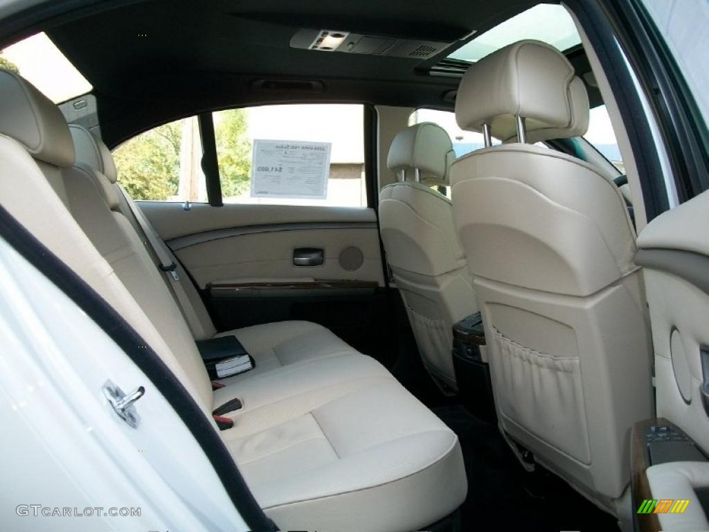 2008 7 Series 750i Sedan - Alpine White / Platinum photo #25