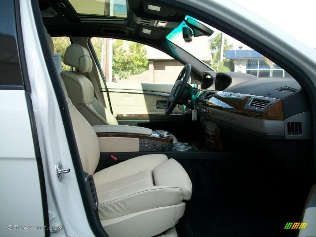 2008 7 Series 750i Sedan - Alpine White / Platinum photo #30