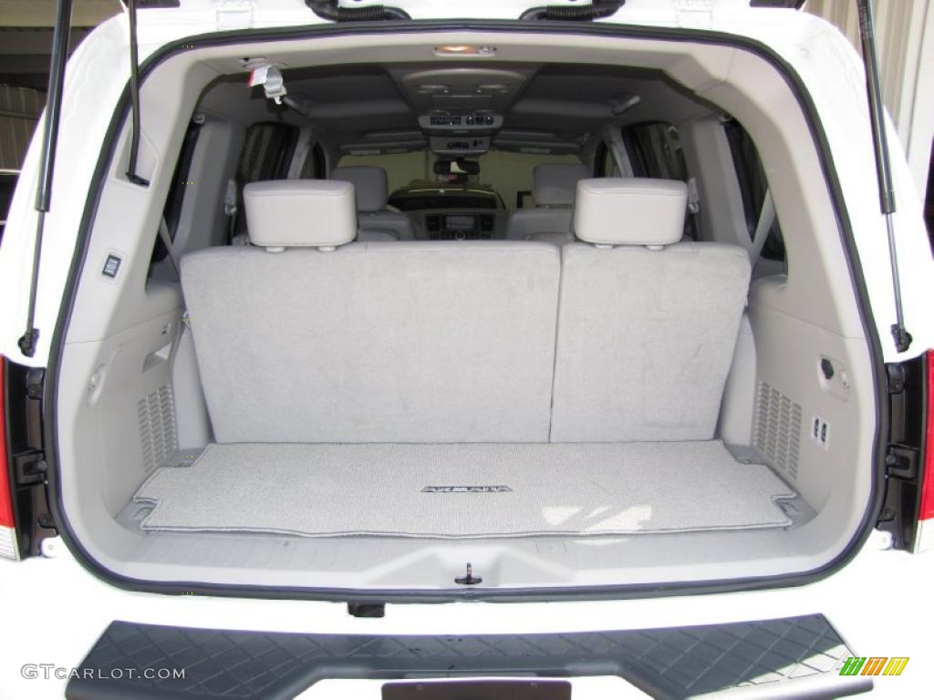2010 Nissan Armada Platinum Trunk Photo #37990313