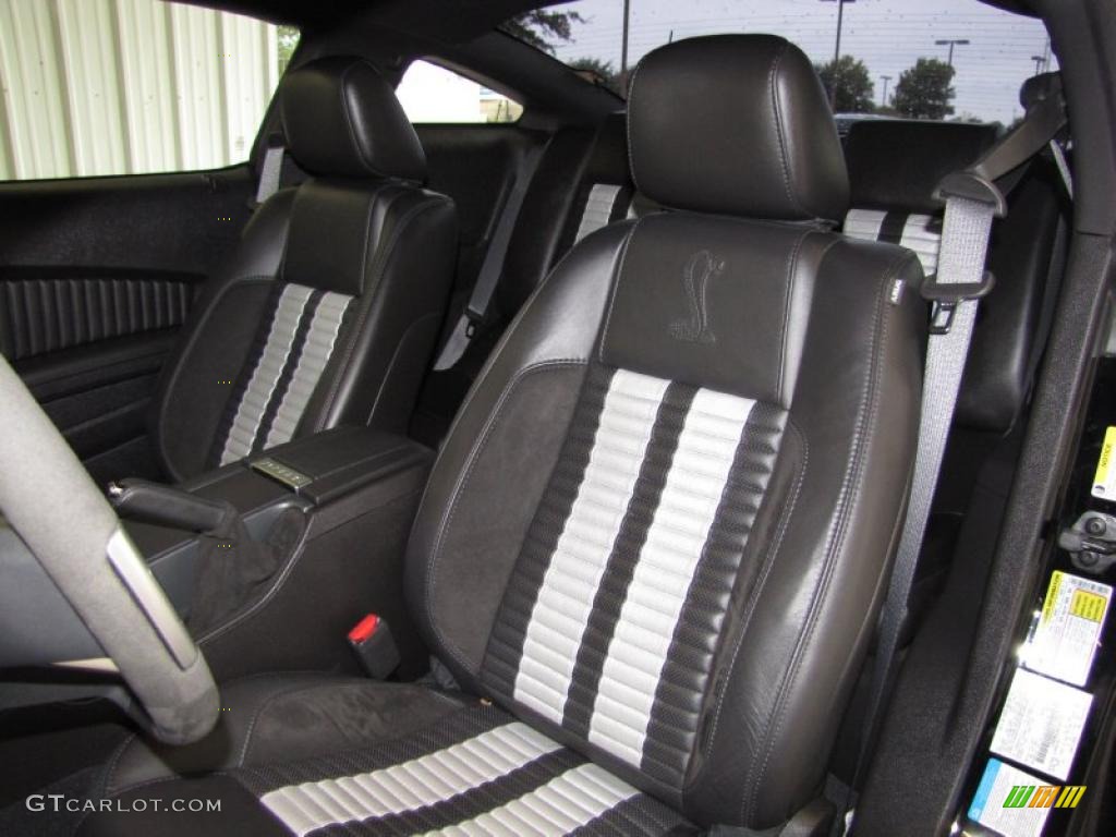 Charcoal Black/White Interior 2010 Ford Mustang Shelby GT500 Coupe Photo #37990537