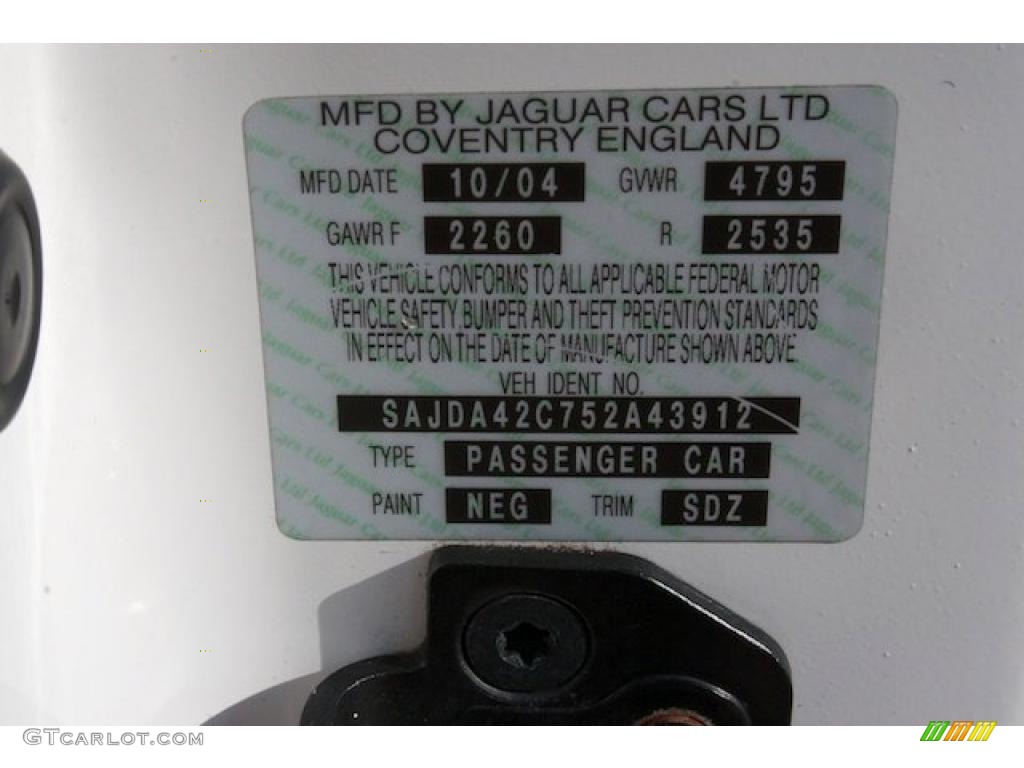 2005 XK Color Code NEG for White Onyx Photo #37991297
