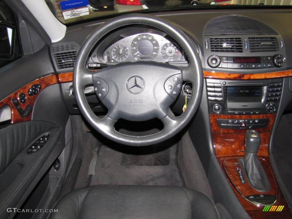 2003 Mercedes-Benz E 500 Sedan Ash Grey Dashboard Photo #37991417