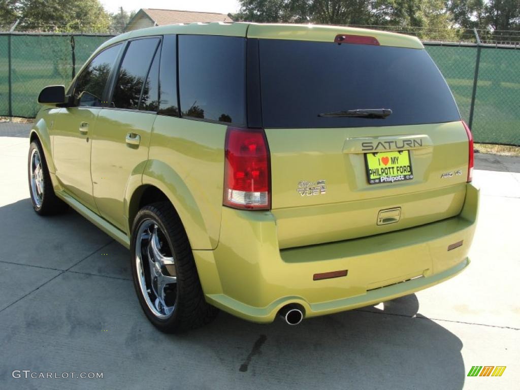 2004 VUE Red Line AWD - Electric Lime / Tan photo #5