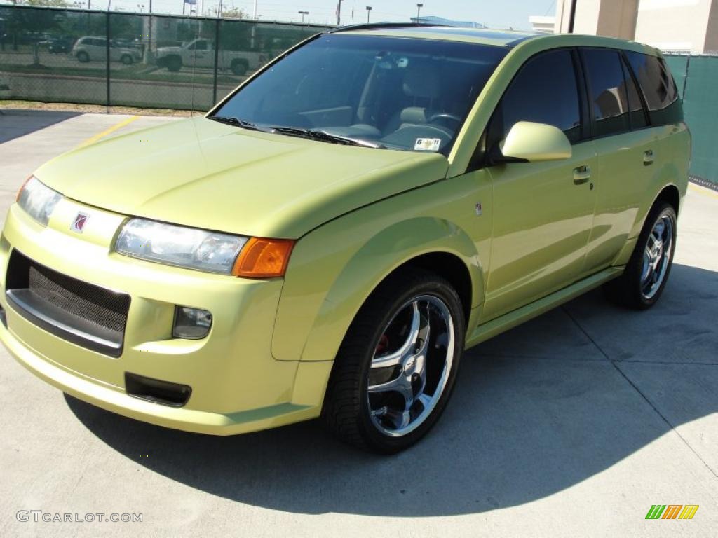 2004 VUE Red Line AWD - Electric Lime / Tan photo #7