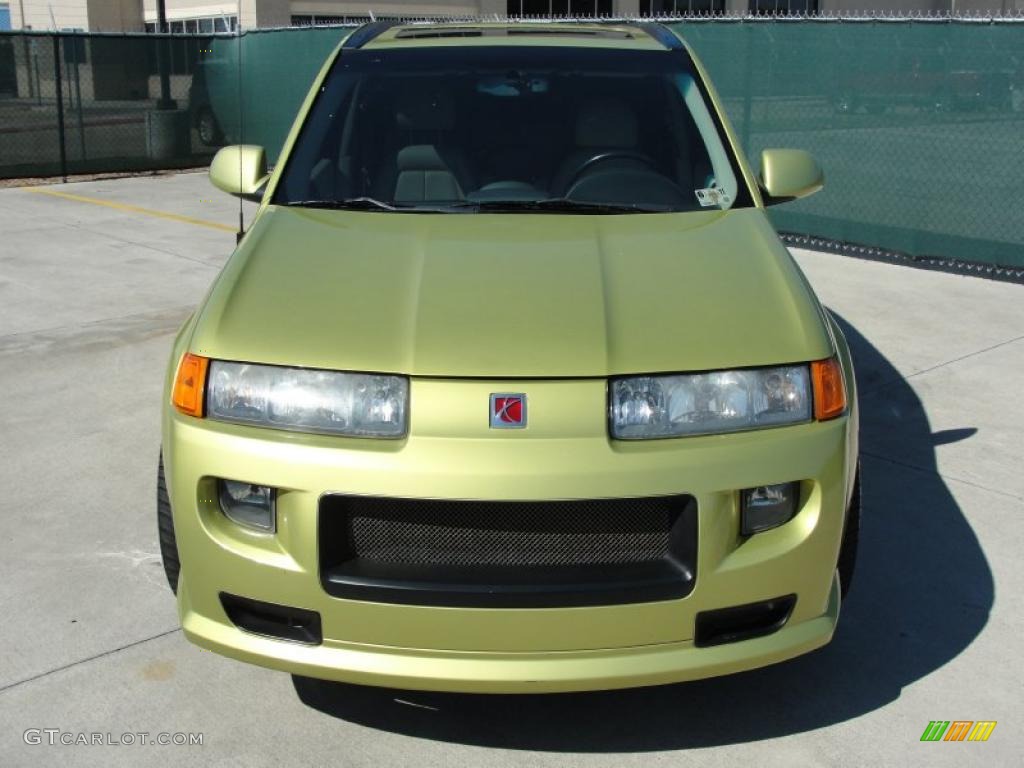 2004 VUE Red Line AWD - Electric Lime / Tan photo #8
