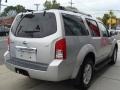 2008 Silver Lightning Nissan Pathfinder SE 4x4  photo #4