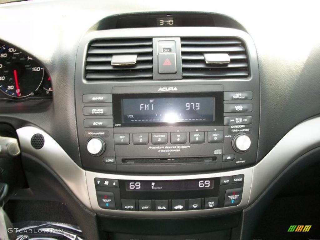 2008 Acura TSX Sedan Controls Photo #37994637
