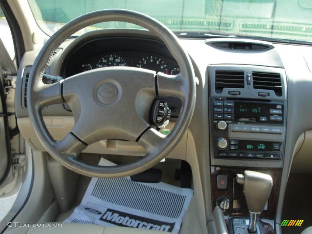 2000 Nissan Maxima GLE Controls Photo #37996685