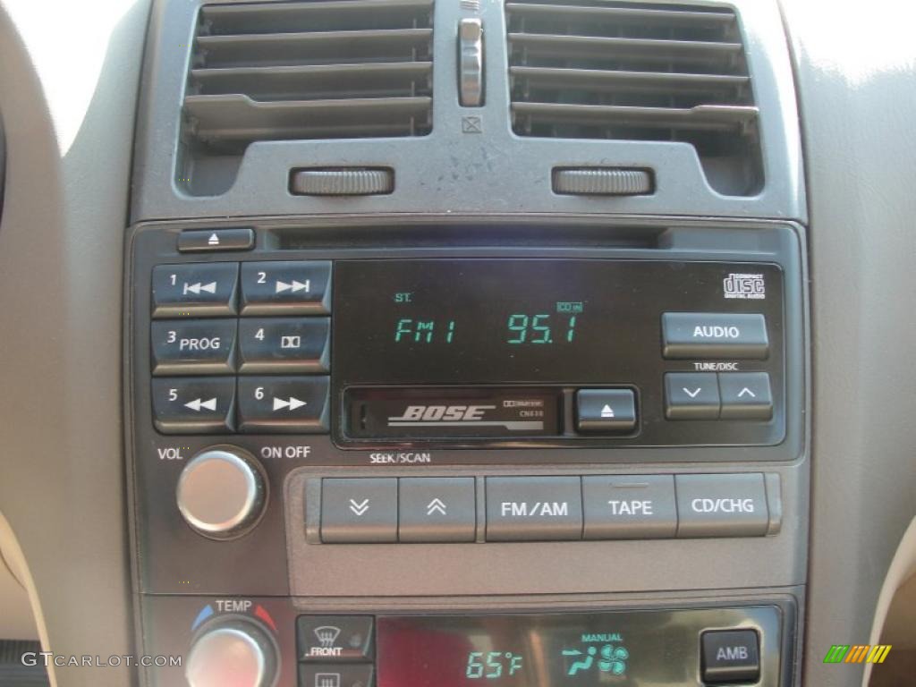 2000 Nissan Maxima GLE Controls Photo #37996729