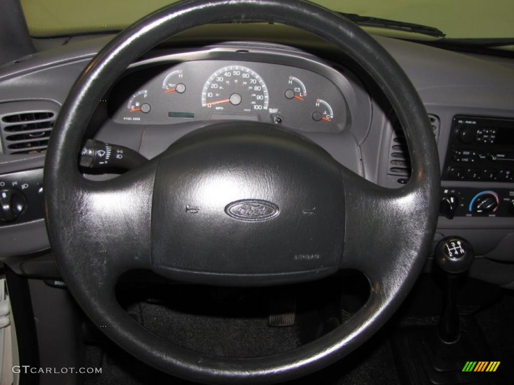 2002 Ford F150 XL Regular Cab Medium Graphite Steering Wheel Photo #37996953