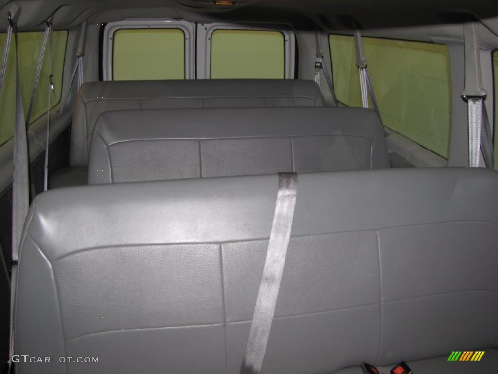 Medium Flint Interior 2004 Ford E Series Van E350 Super Duty XL Passenger Photo #37997393