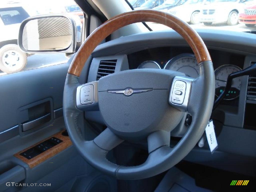 2008 Chrysler Aspen Limited 4WD Dark Slate Gray/Light Slate Gray Steering Wheel Photo #38002274