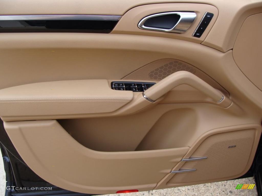 2011 Cayenne S - Jet Black Metallic / Luxor Beige photo #8