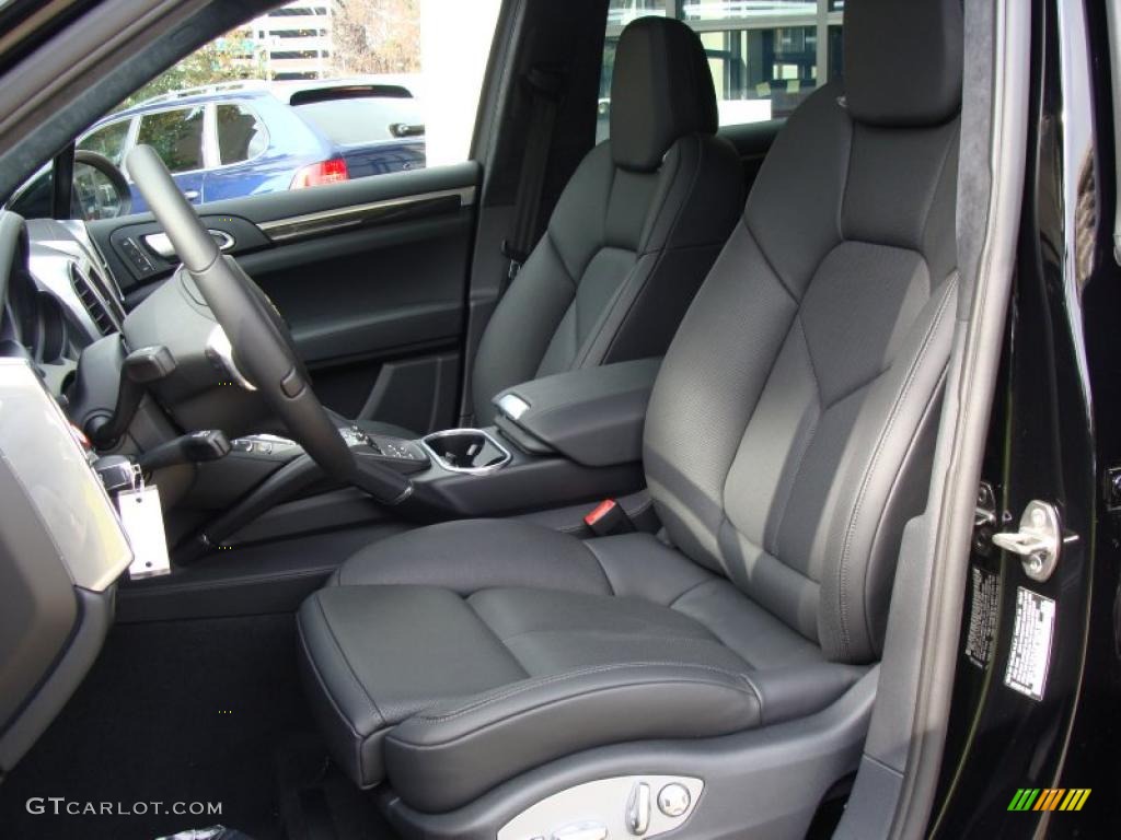 Black Interior 2011 Porsche Cayenne Turbo Photo #38002746