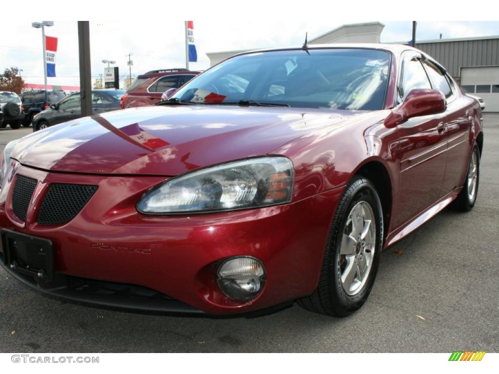 2005 Grand Prix Sedan - Sport Red Metallic / Dark Pewter photo #1