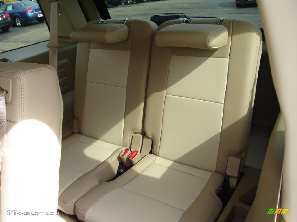 Camel Interior 2010 Mercury Mountaineer V8 Premier AWD Photo #38004942