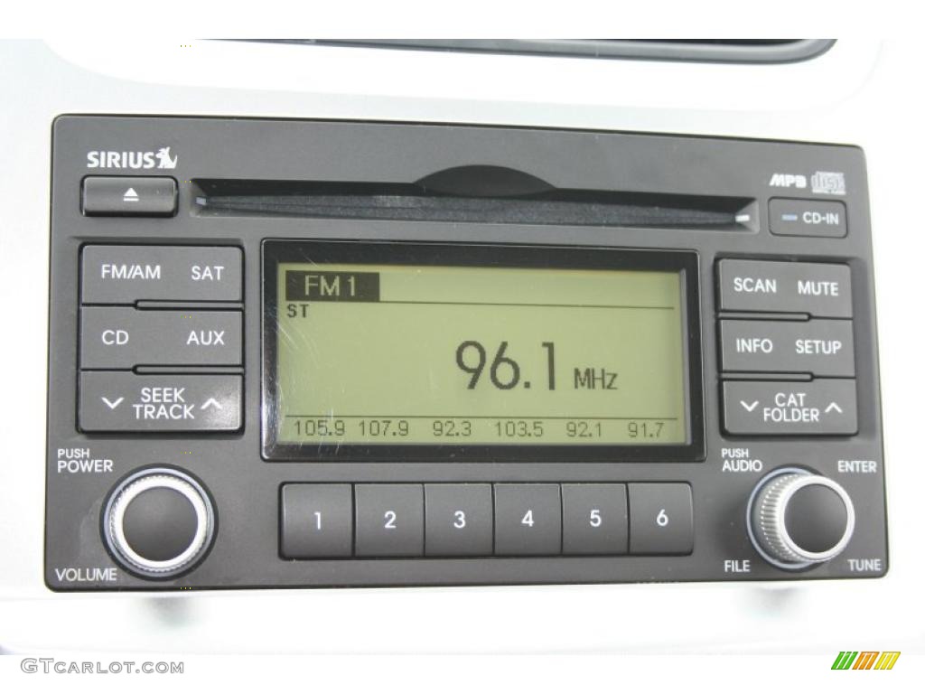2009 Kia Sportage EX V6 4x4 Controls Photo #38005194