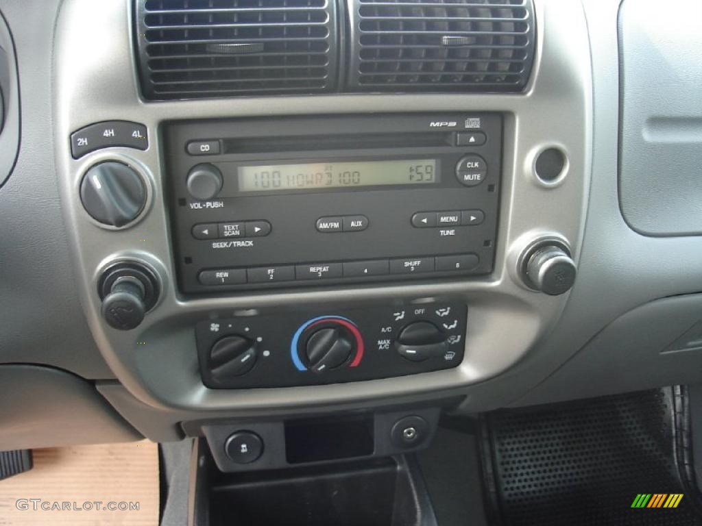 2011 Ford Ranger XLT SuperCab 4x4 Controls Photo #38005910