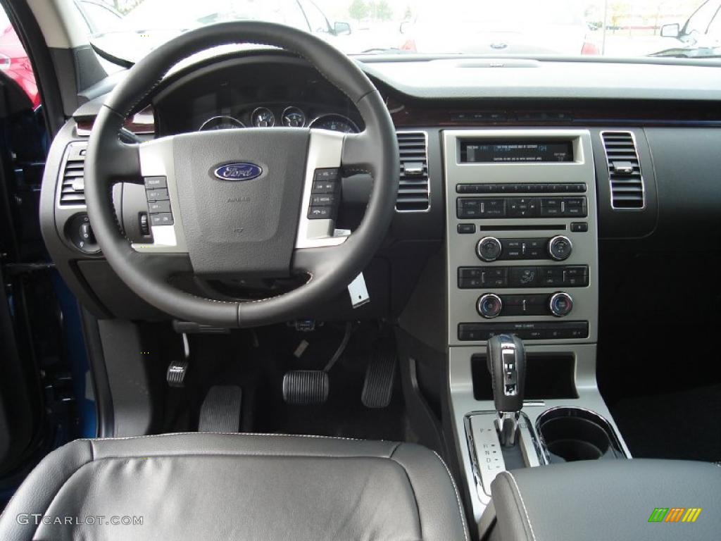 2011 Ford Flex SEL Charcoal Black Dashboard Photo #38006254