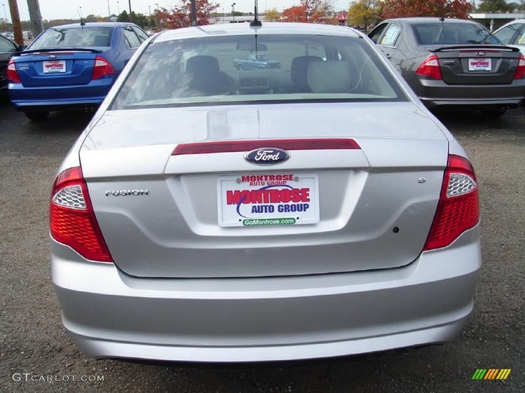 2011 Fusion S - Ingot Silver Metallic / Medium Light Stone photo #4