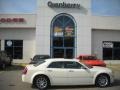 Cool Vanilla - 300 C HEMI Photo No. 1