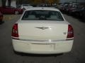 Cool Vanilla - 300 C HEMI Photo No. 3