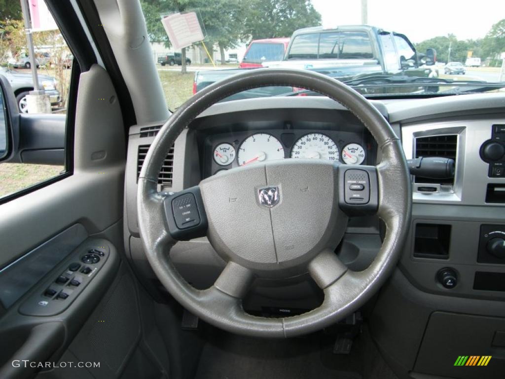 2007 Dodge Ram 3500 Big Horn Quad Cab Dually Khaki Steering Wheel Photo #38011000