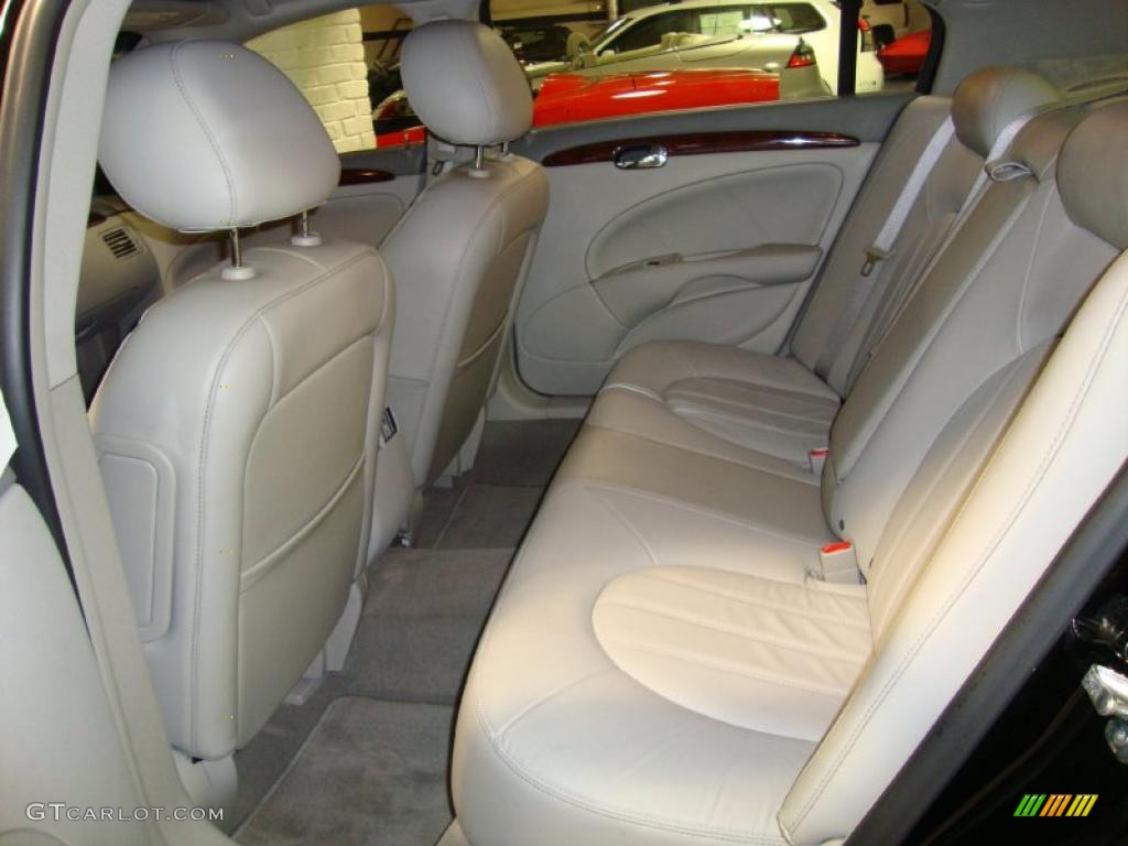 Titanium Interior 2010 Buick Lucerne CXL Photo #38013148