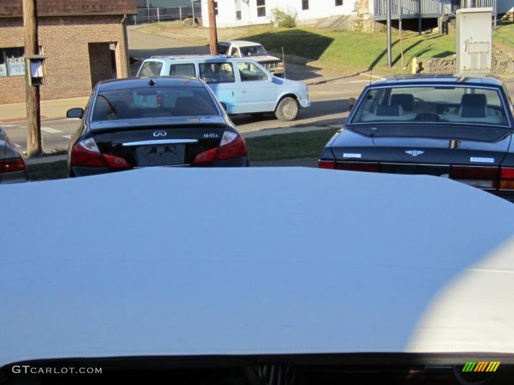 1983 Riviera Convertible - White / Red photo #53