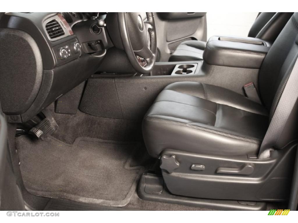 2009 Suburban LT 4x4 - Black / Ebony photo #5