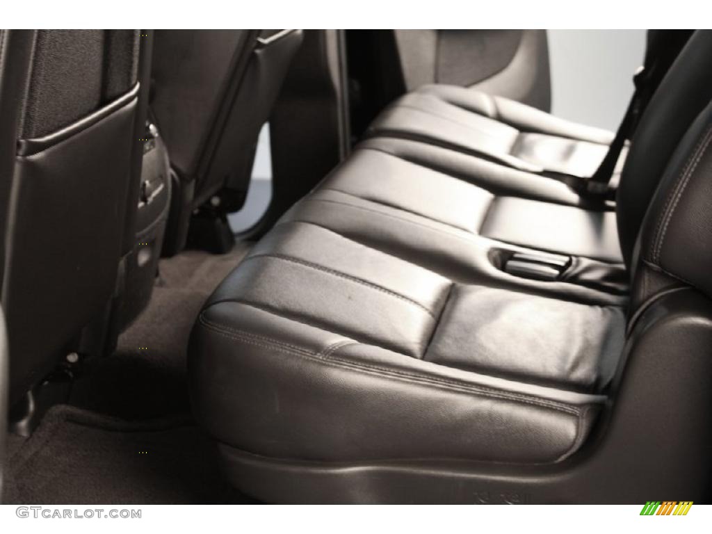 2009 Suburban LT 4x4 - Black / Ebony photo #7