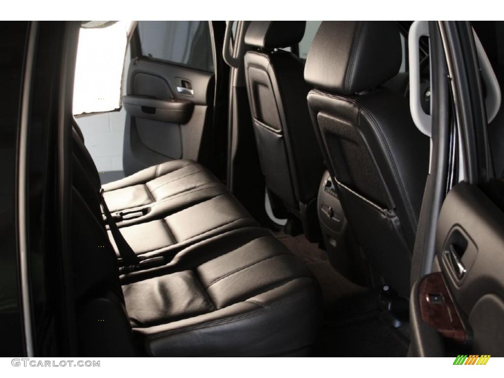 2009 Suburban LT 4x4 - Black / Ebony photo #8