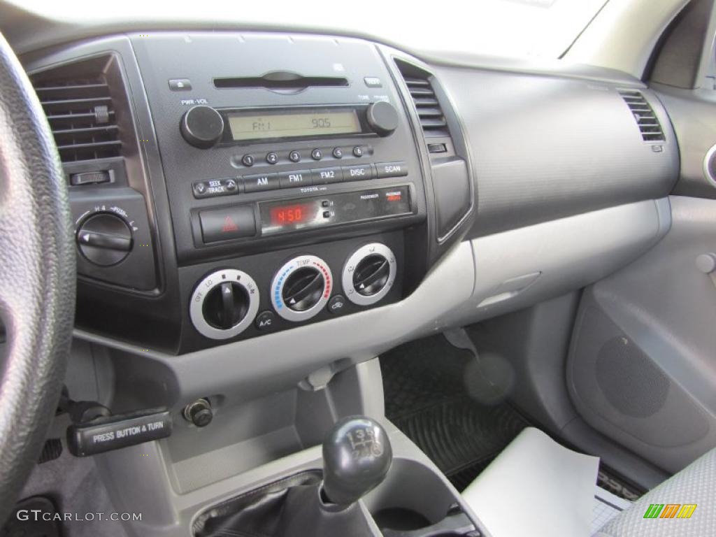 2008 Toyota Tacoma Regular Cab 4x4 Controls Photo #38015052