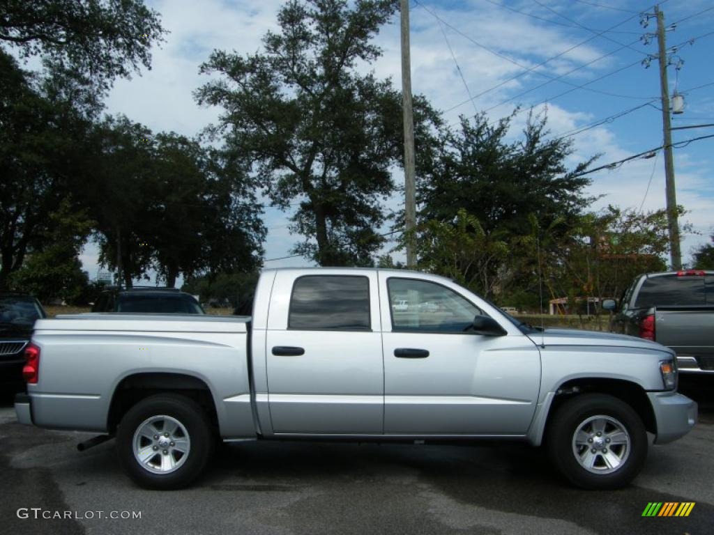 Bright Silver Metallic 2008 Dodge Dakota SLT Crew Cab Exterior Photo #38015332