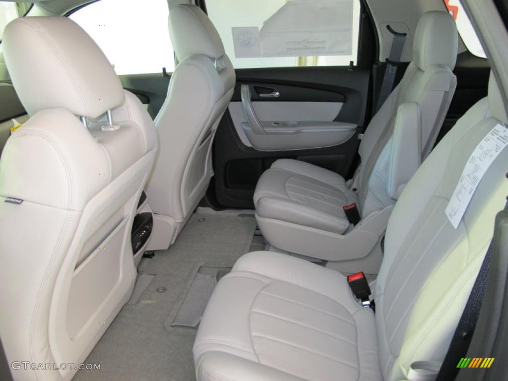 Light Titanium Interior 2011 GMC Acadia SLT Photo #38016108