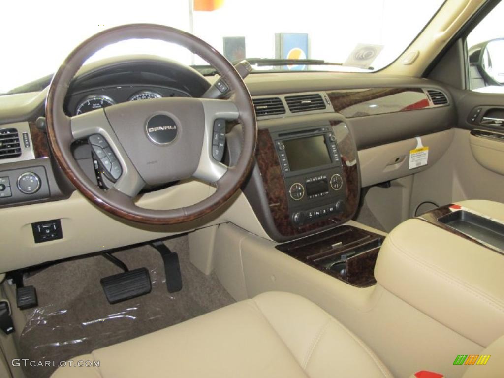 Cocoa/Light Cashmere Interior 2011 GMC Sierra 2500HD Denali Crew Cab 4x4 Photo #38017036