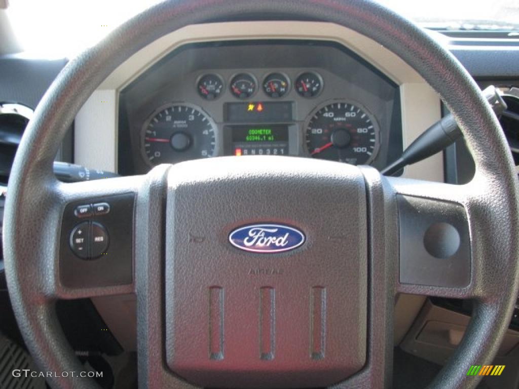 2008 F250 Super Duty FX4 Crew Cab 4x4 - Oxford White / Medium Stone photo #7