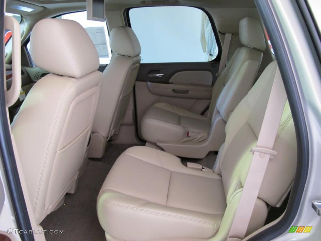 2011 Yukon SLT - Gold Mist Metallic / Light Tan photo #12