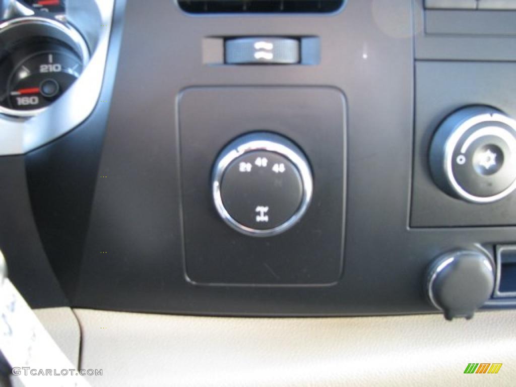 2008 GMC Sierra 3500HD SLE Crew Cab 4x4 Dually Controls Photo #38017756