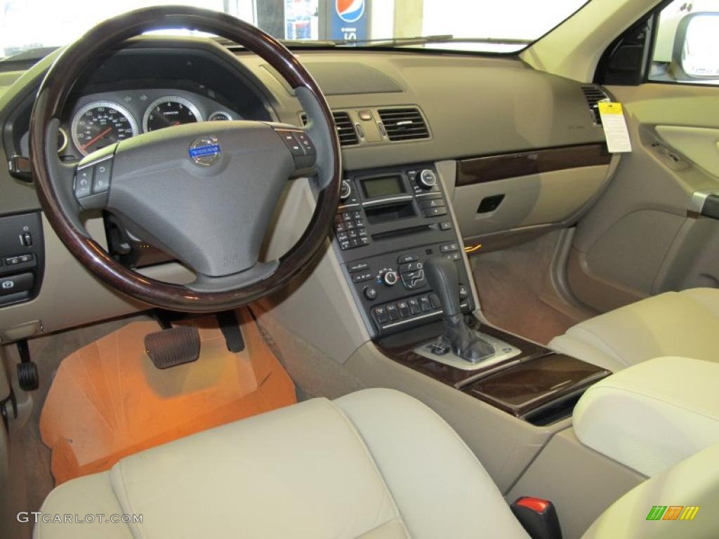 2011 Volvo XC90 3.2 Beige Dashboard Photo #38017992