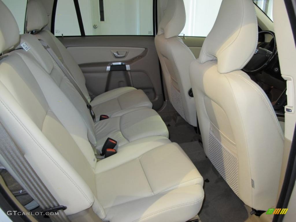 Beige Interior 2011 Volvo XC90 3.2 Photo #38018008