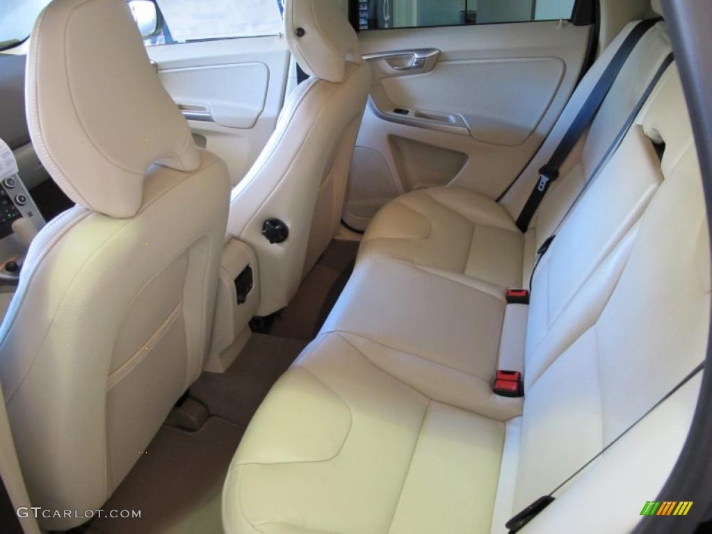 Sandstone Beige Interior 2011 Volvo XC60 3.2 Photo #38019248